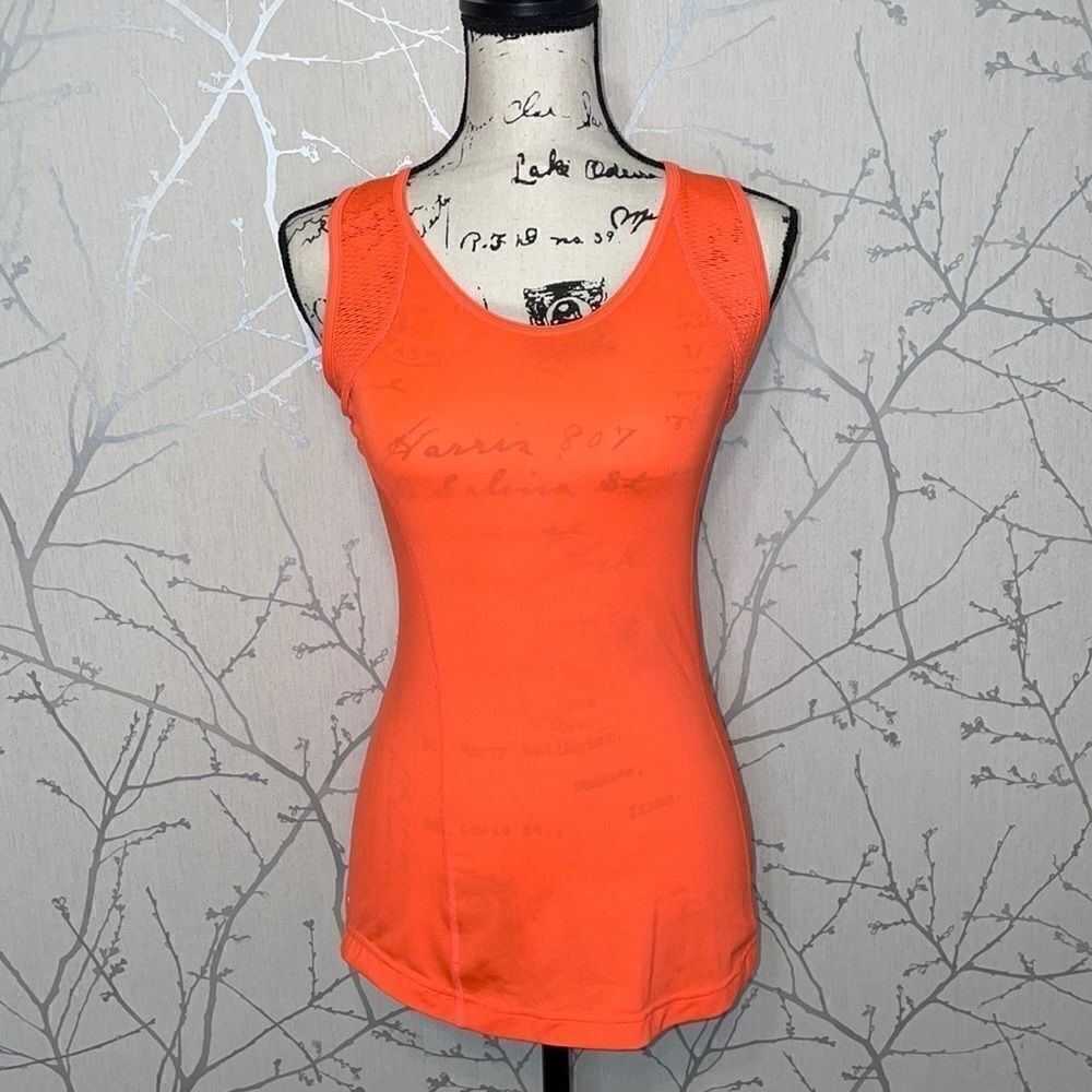 Reebok Play Dry Racerback top, Size XS
